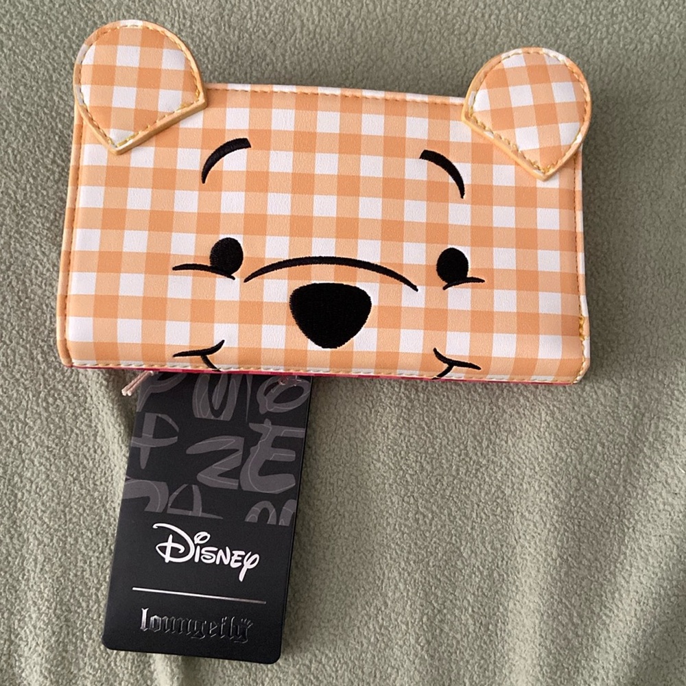 Disney Loungefly Winnie the Pooh Wallet NWT